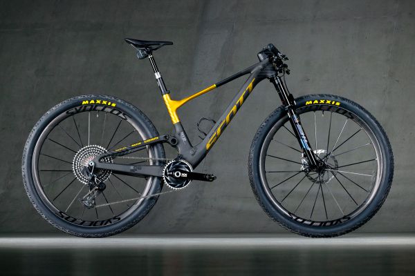 Scott Spark Nino Schurtera pro rok 2023