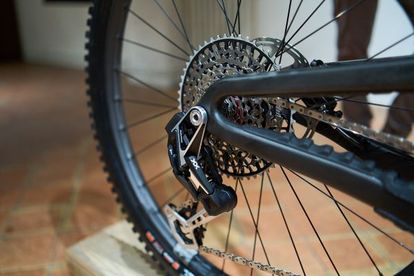 Propain Tyee 2023 - testování v Gironě