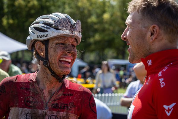 Cape Epic 2023 - 5. etapa - manželé Looserovi