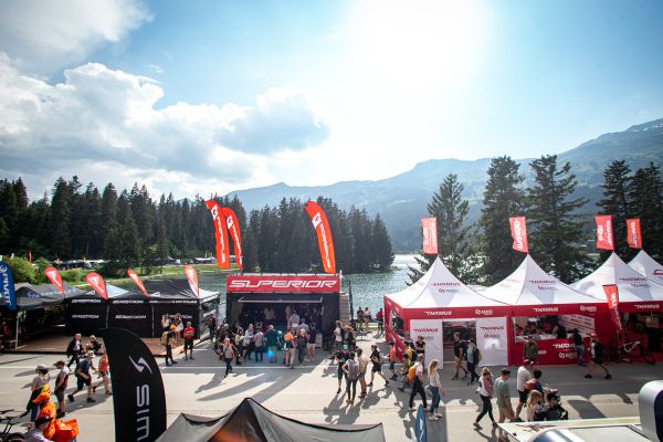 SP Lenzerheide 2023 - špacír týmovým zázemím