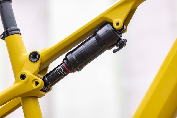 Superior iXF s Bosch SX pohonem