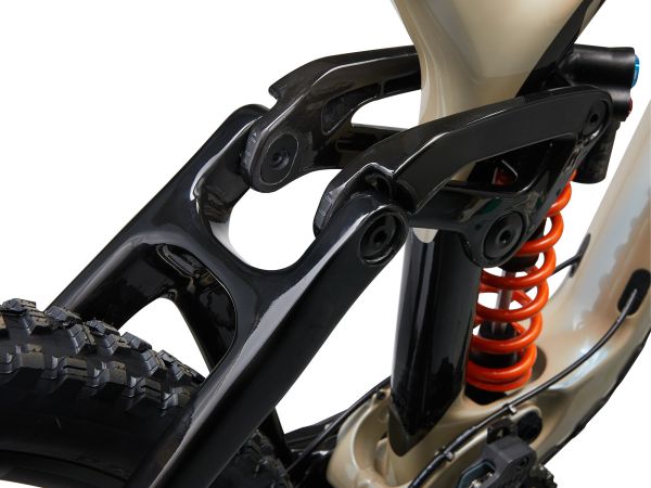 Giant Glory Advanced 2024