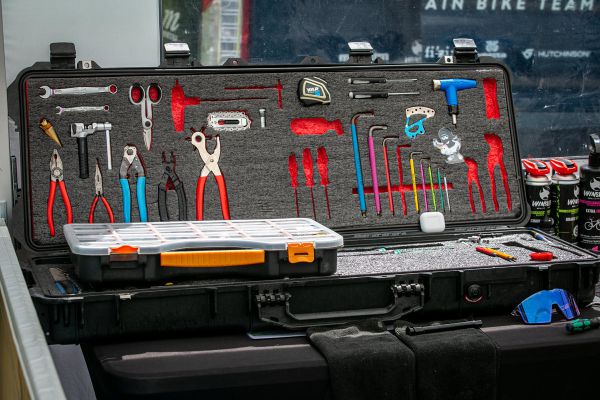 SP Lenzerheide 2023 - špacír týmovým zázemím