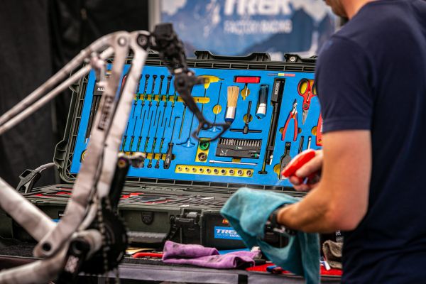 SP Lenzerheide 2023 - špacír týmovým zázemím