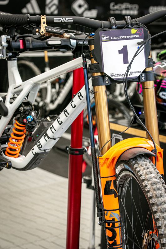 SP Lenzerheide 2023 - špacír týmovým zázemím