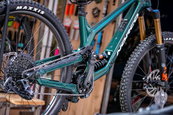 SP Lenzerheide 2023 - špacír týmovým zázemím