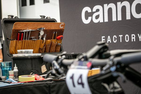 SP Lenzerheide 2023 - špacír týmovým zázemím