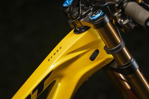 Giant Glory Advanced 2024