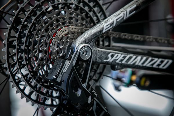 SP Lenzerheide 2023 - špacír týmovým zázemím