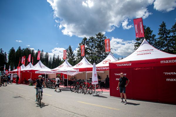 SP Lenzerheide 2023 - špacír týmovým zázemím