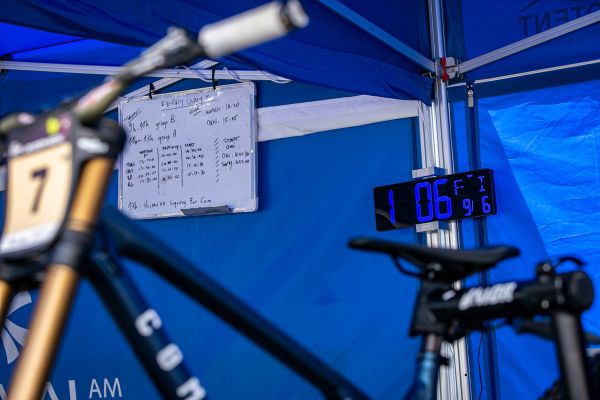 SP Lenzerheide 2023 - špacír týmovým zázemím