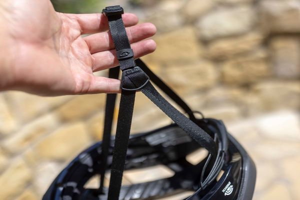 Giro Aries Spherical