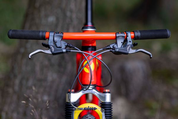 Klein Mantra Pro retro z devadesátek