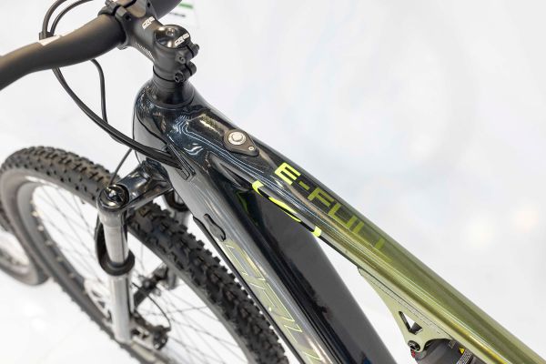 Crussis celoodpružené novinky 2024