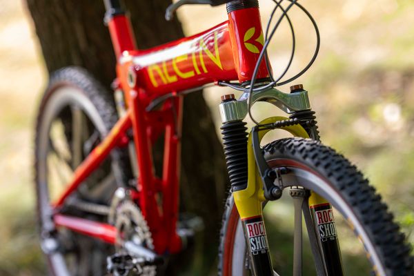 Klein Mantra Pro retro z devadesátek