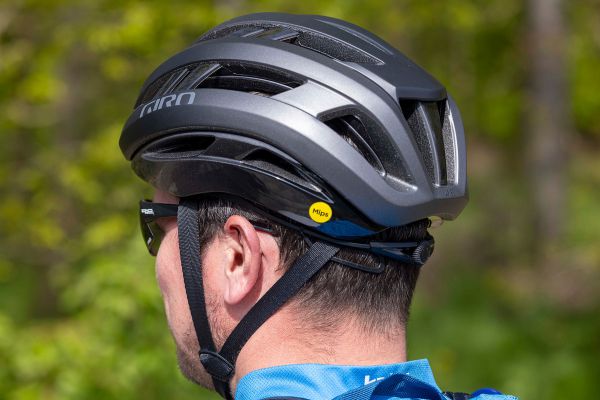 Giro Aries Spherical