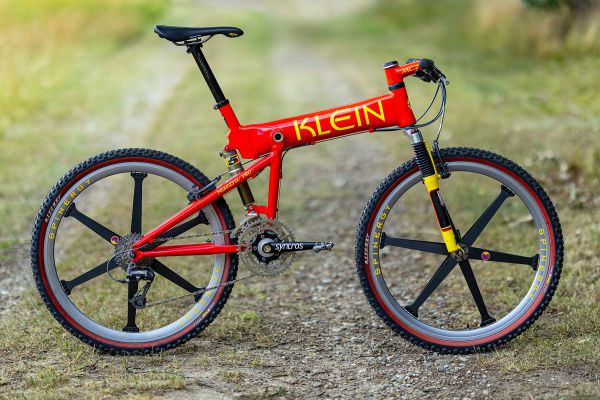 Klein Mantra Pro retro z devadesátek