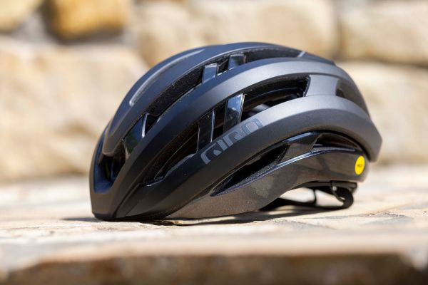 Giro Aries Spherical