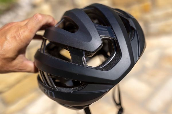 Giro Aries Spherical