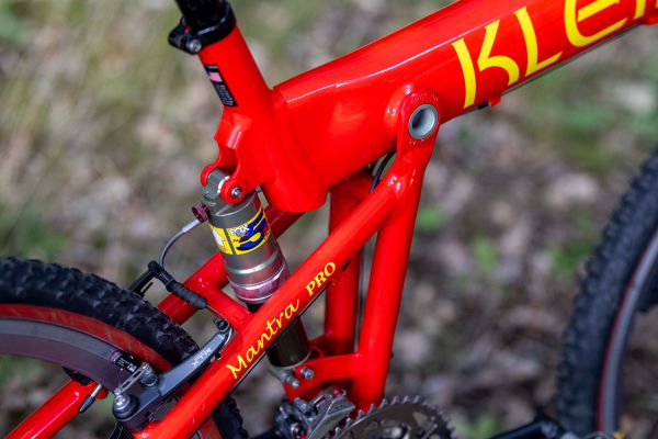 Klein Mantra Pro retro z devadesátek