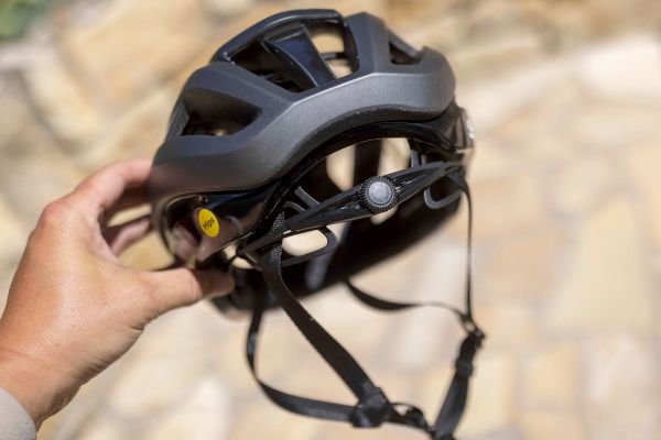 Giro Aries Spherical