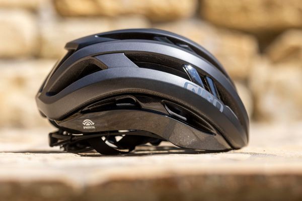 Giro Aries Spherical