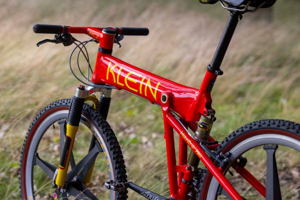 Klein Mantra Pro retro z devadesátek