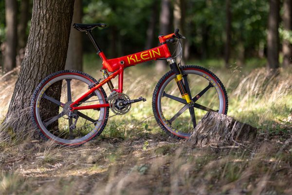 Klein Mantra Pro retro z devadesátek