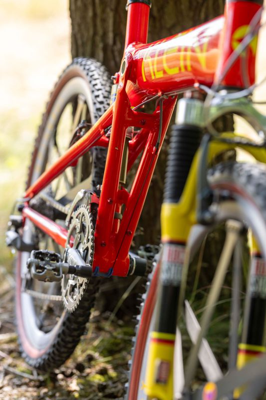 Klein Mantra Pro retro z devadesátek