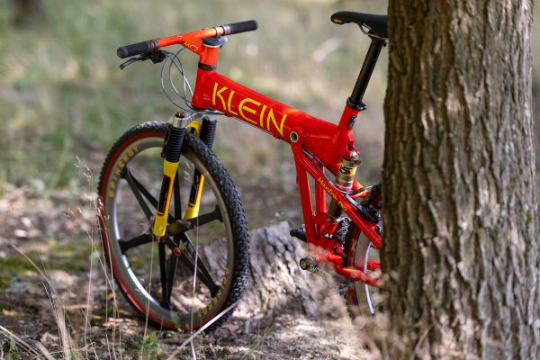 Klein Mantra Pro retro z devadesátek