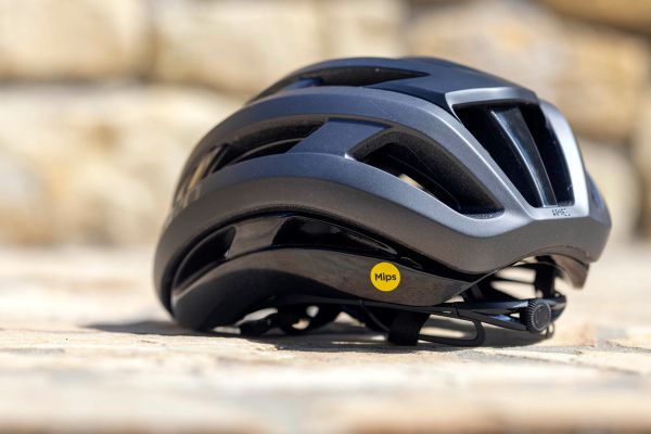 Giro Aries Spherical