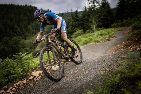 Martin Stošek na trailech v Glentress