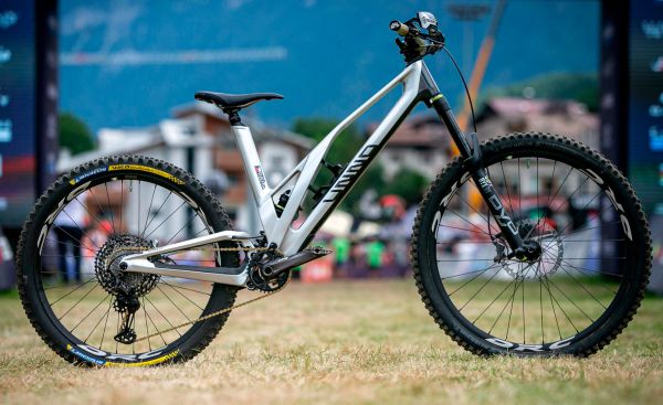 UNNO Burn Barči Vojta Průdkové