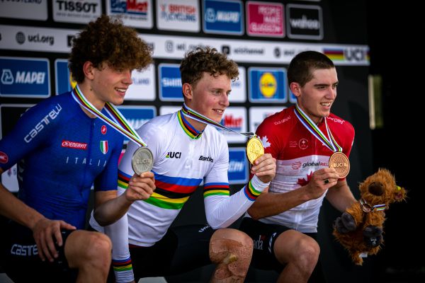 MS 2023 - Glasgow - junioři s plackama