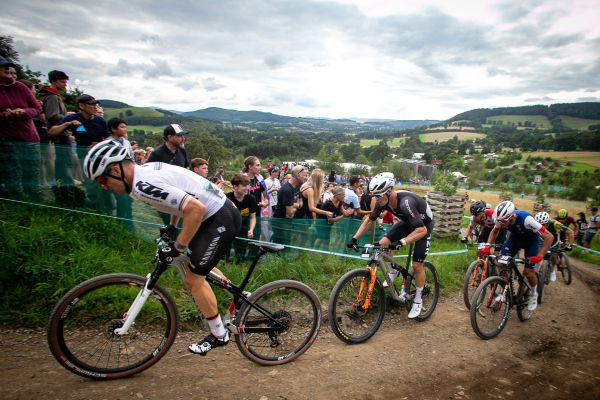 MS 2023 - Glasgow - Schwarzbauer, Gaze a Koretzky