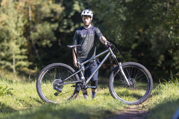 6T9 enduro Přemka Tejchamana