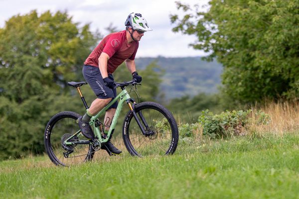 Pivot Mach 4 SL World Cup