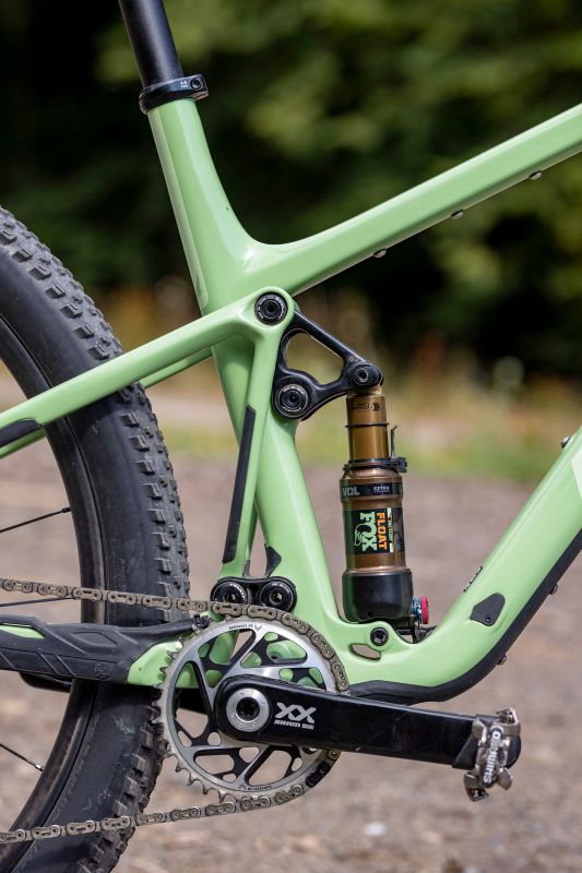 Pivot Mach 4 SL World Cup