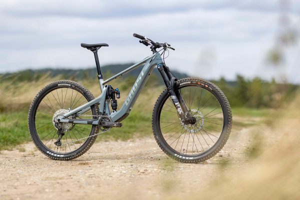 Ghost Path Riot CF Advanced