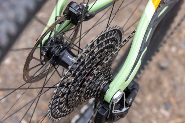 Pivot Mach 4 SL World Cup