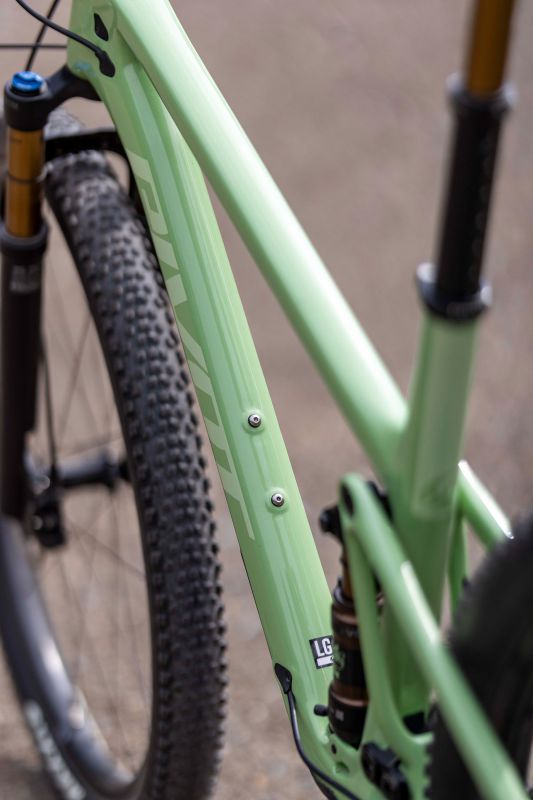 Pivot Mach 4 SL World Cup