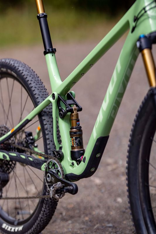 Pivot Mach 4 SL World Cup