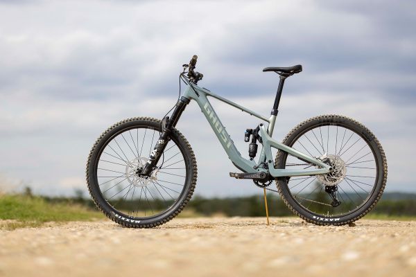 Ghost Path Riot CF Advanced