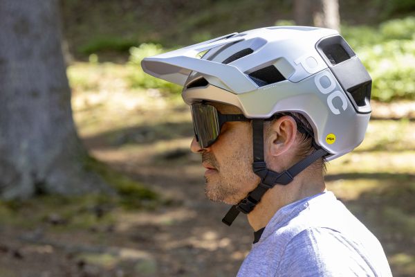 Přilba POC Kortal Race MIPS