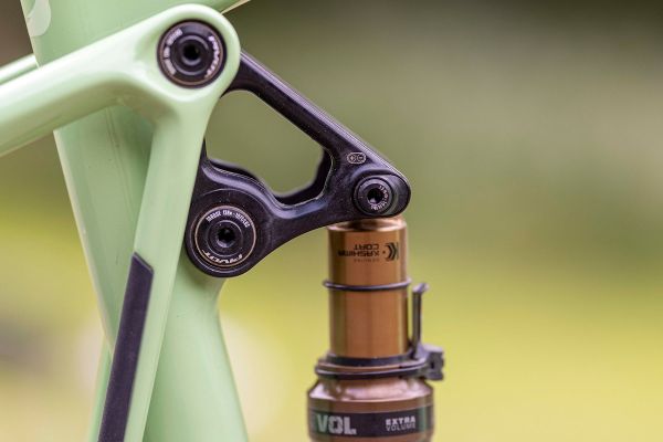 Pivot Mach 4 SL World Cup