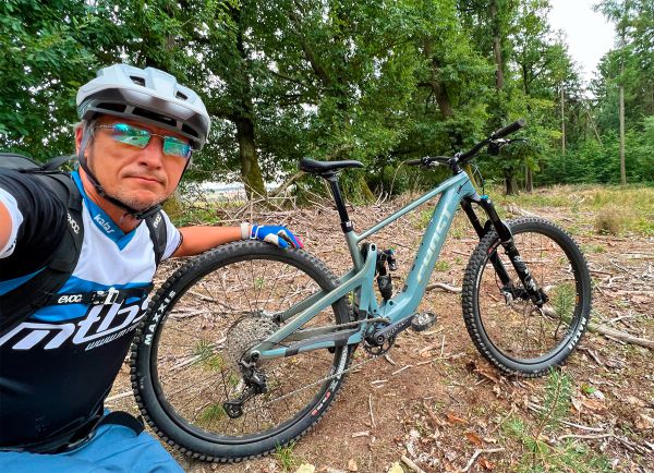 Ghost Path Riot CF Advanced