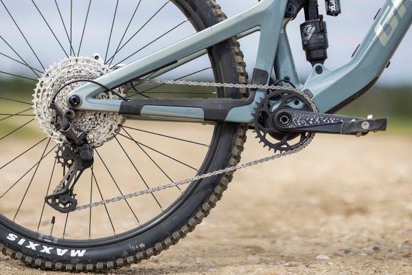 Ghost Path Riot CF Advanced