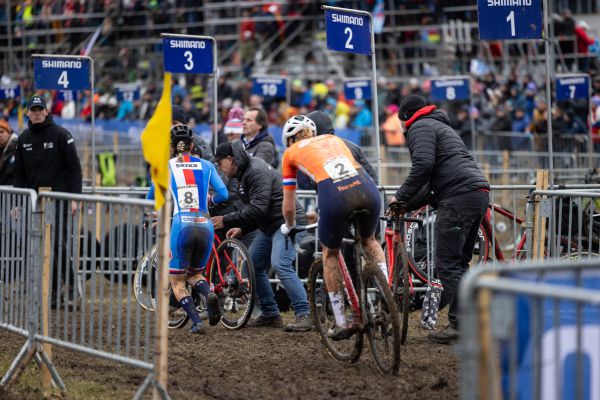 Mistrovství světa v cyklokrosu Tábor 2024 - neděle