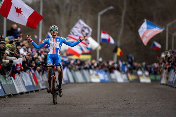 Kryštof Bažant slaví bronz