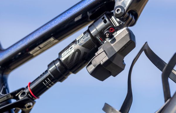 Rock Shox Flight Attendant 2024